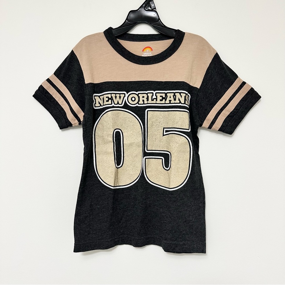 Urban Outfitters Urban Renewal Black and Tan New Orleans 05 Tee Women's Small